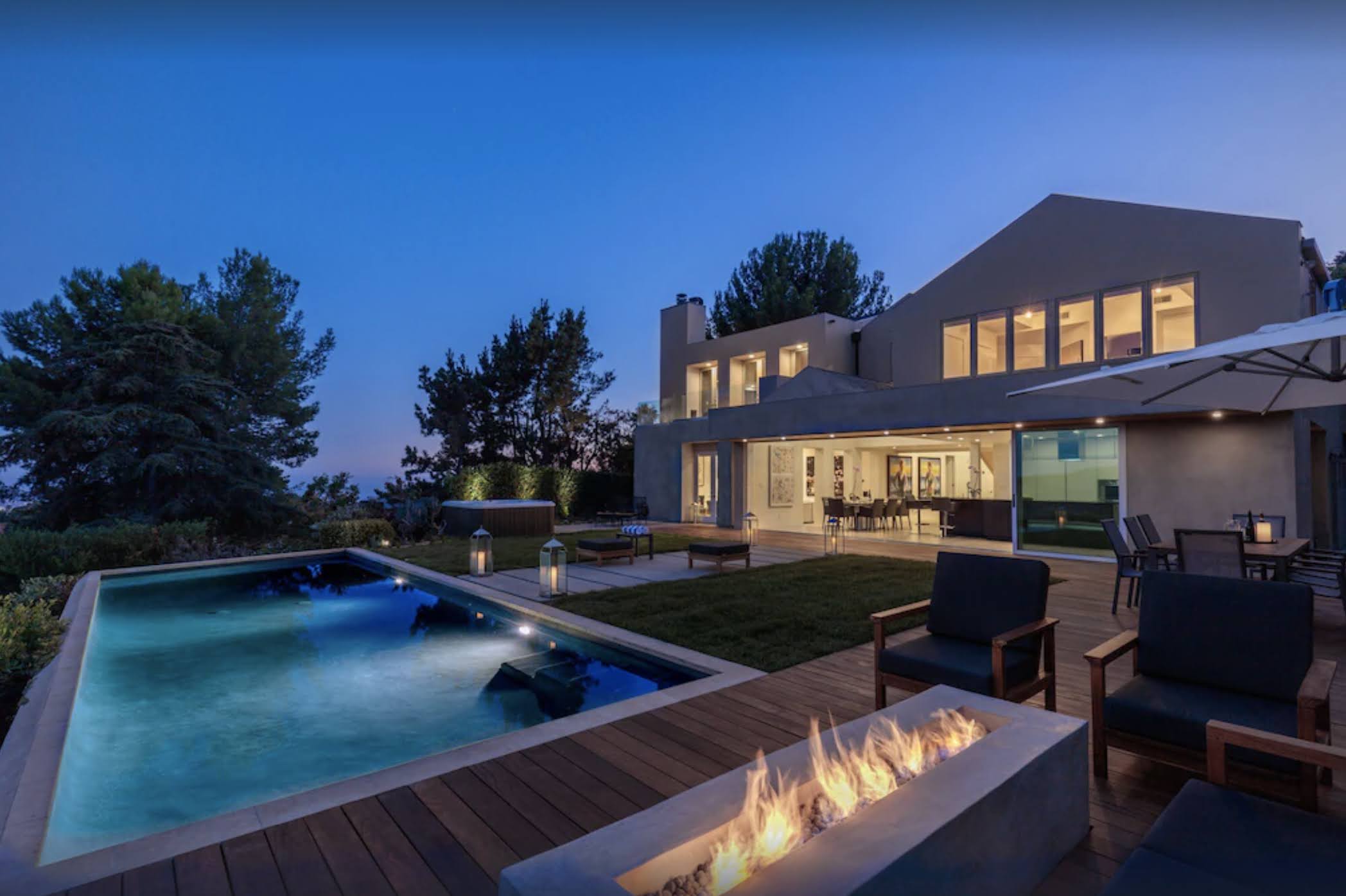 NM's Modern Clean View Beauty